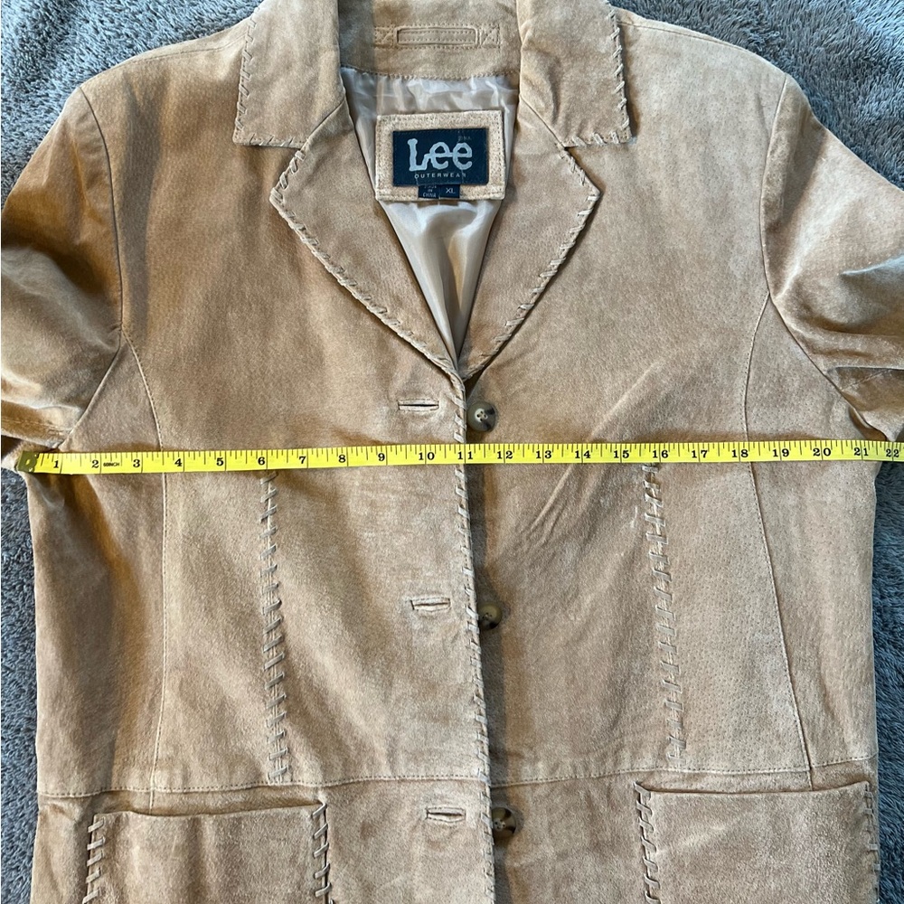 Lee Women's Beige Suede Blazer